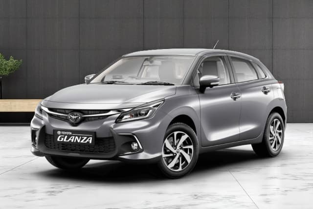 Toyota Glanza Enticing Silver Color Image